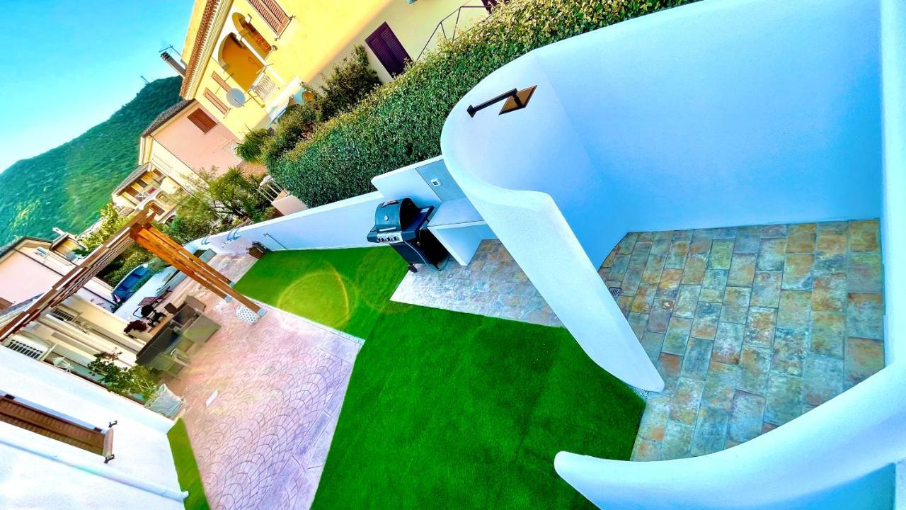 Апартаменты Le Residenze Del Mare Monolocale N6 Ла-Калетта Экстерьер фото